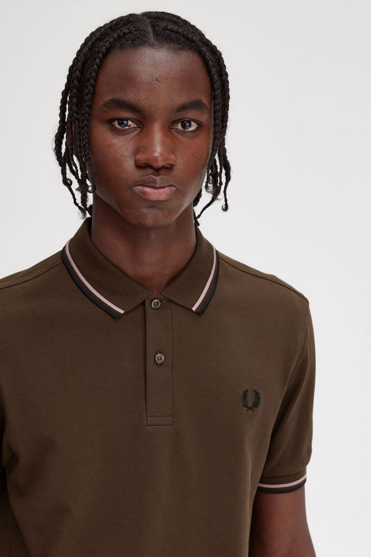 Fred Perry Polo M3600 Burnt Tobacco / Dark Pink / Black