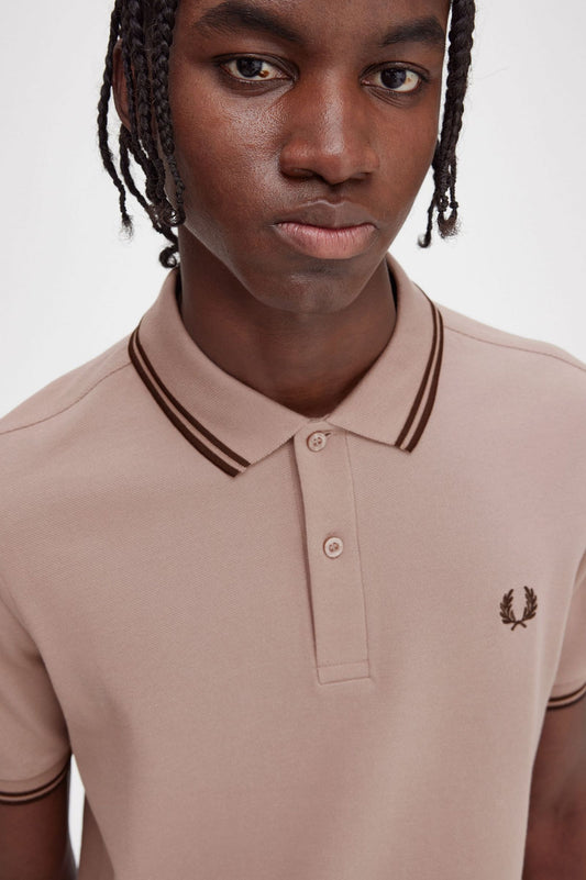 Fred Perry Polo M3600 Dark Pink / Burnt Tobacco / Burnt Tobacco