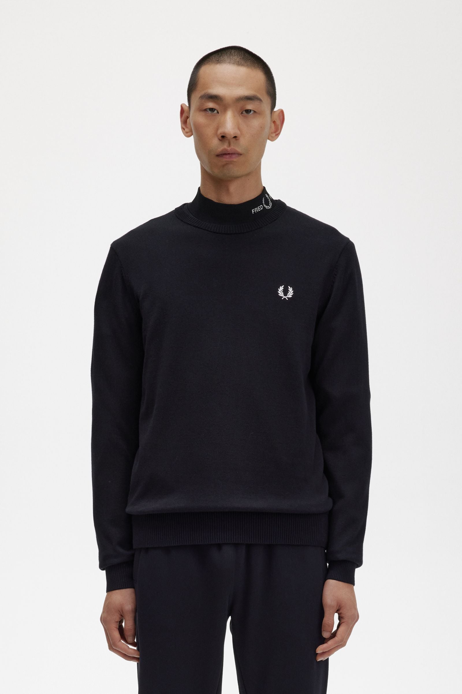 Fred Perry Graphic Laurel Wreath Jumper Black – Kingpin Clothing Store